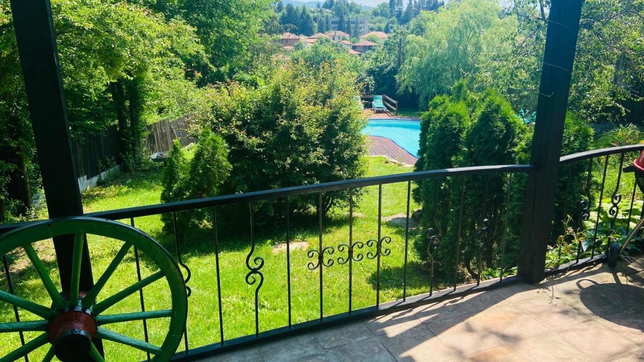 Lavender And Poppy Cottages Bebrovo Екстер'єр фото