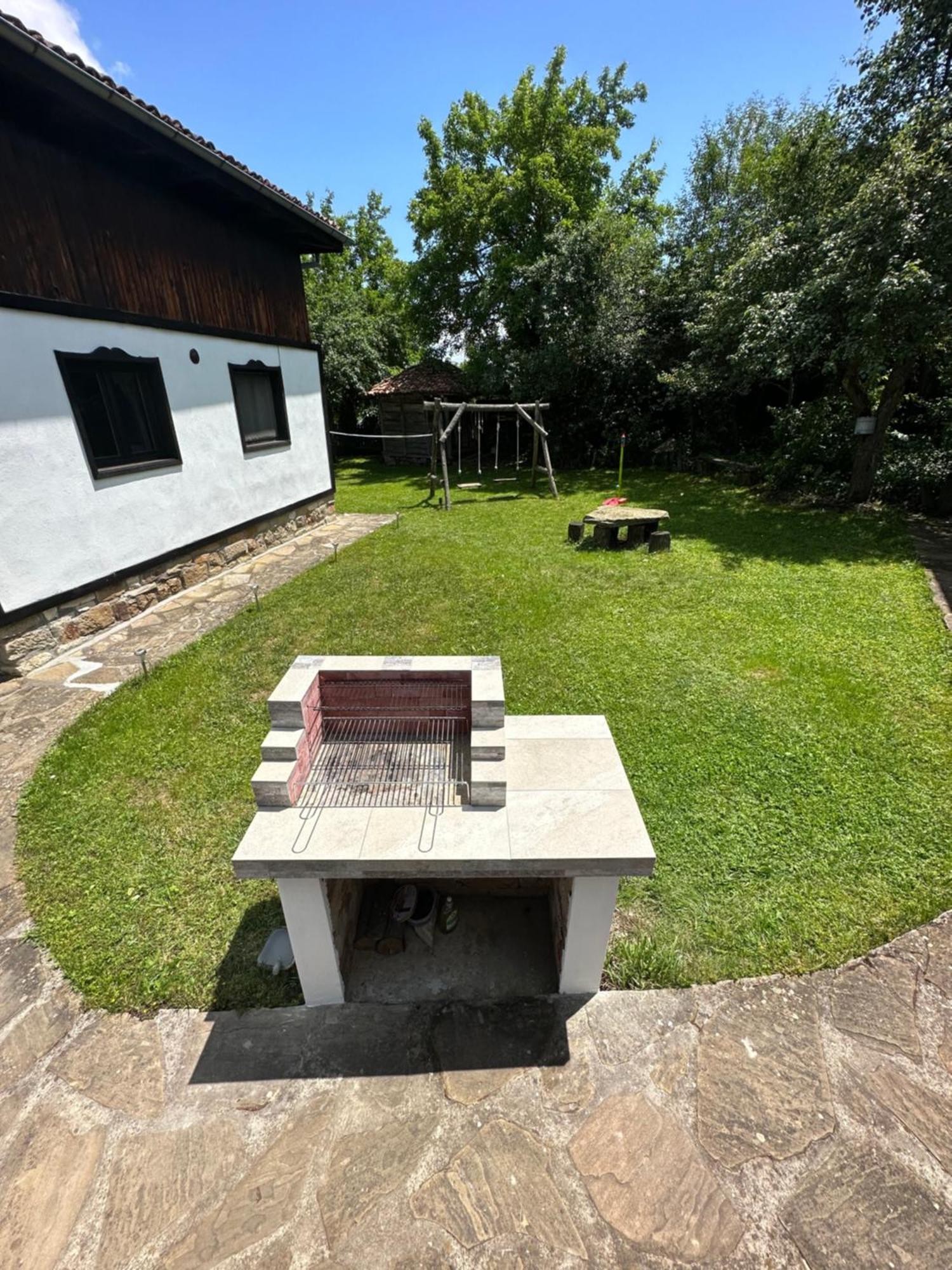 Lavender And Poppy Cottages Bebrovo Екстер'єр фото
